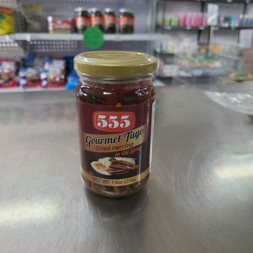 555 Gourmet Tuyo Herring in Spicy Oil 210g